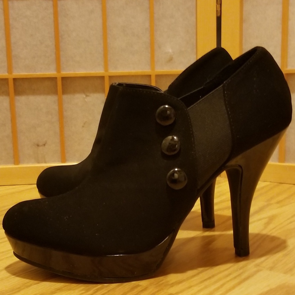 Unlisted 4" black stiletto bootie